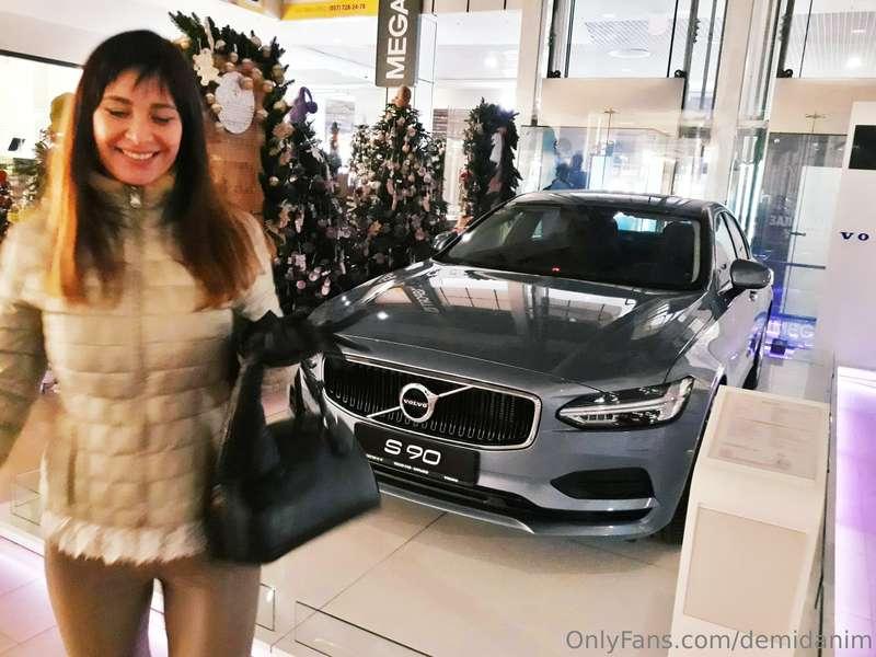 Make a wish, and suddenly it will come true! 　 .,,..;~`''''　..