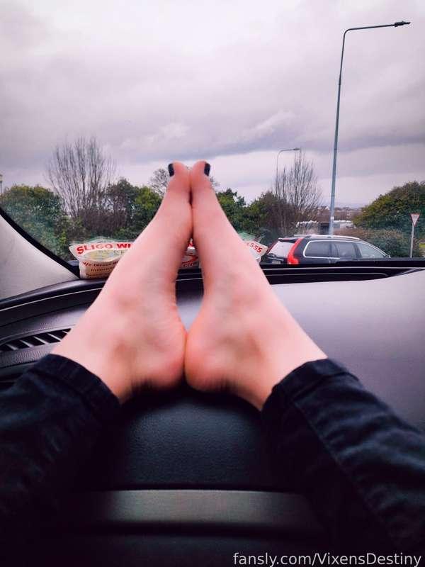 #fyp #teen #18 #young #petit #small #customs #daddy #feet #footfetish