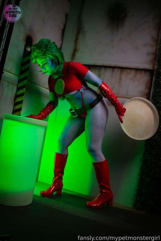 mypetmonstergirl image #3