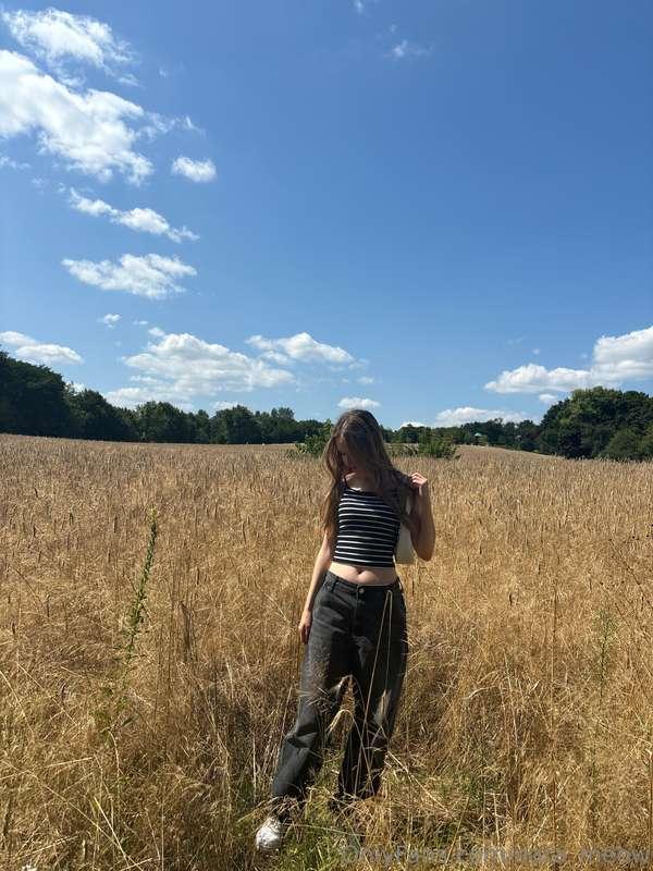 I love walks in nature 😍😋