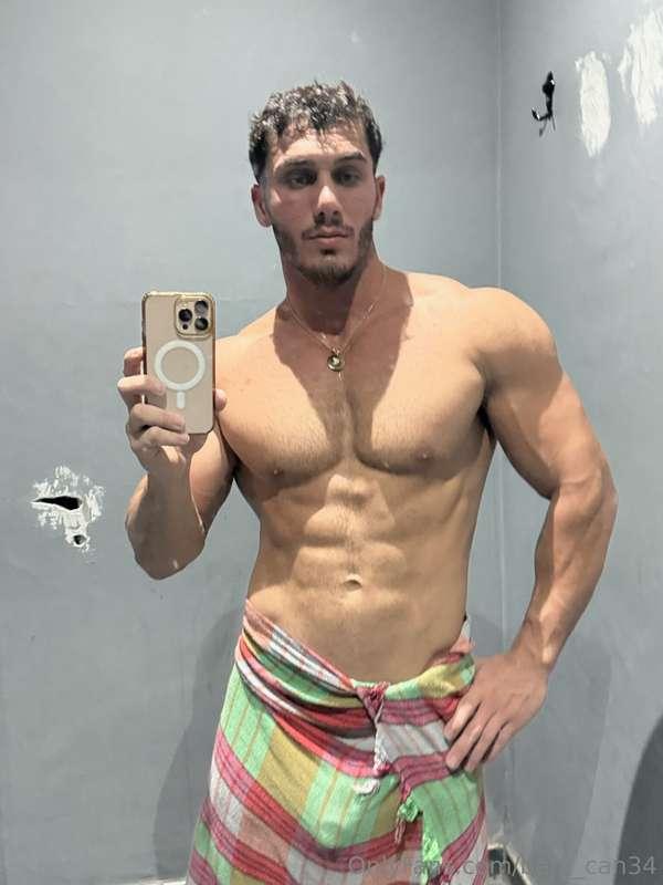 Daddy is backkkk💦🔥My dick just want to say “Hi!”Click that a..