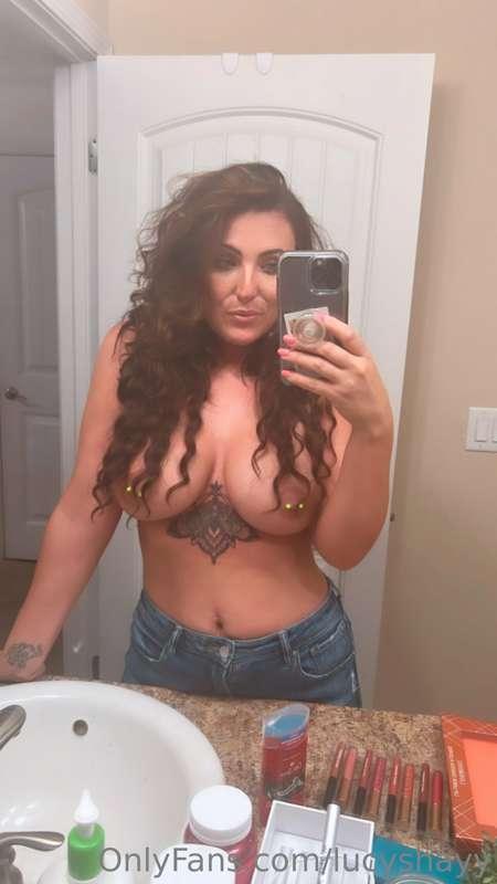 lucyshayy image #0