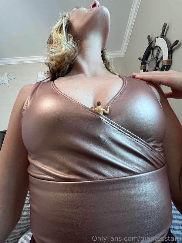 giantesstara image #0