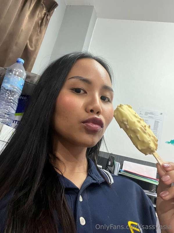 it is my cheat day 🤤
