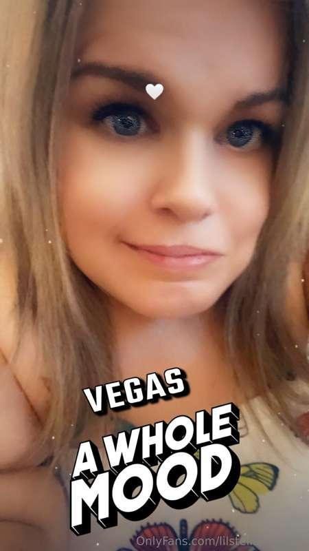 Before I got my dress dirty 😂🤣🤣☺️

In Vegas with Ms Rebecca!