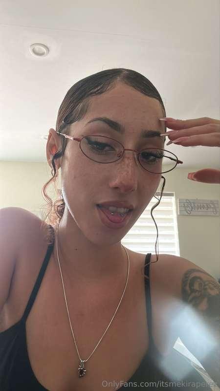 🤓