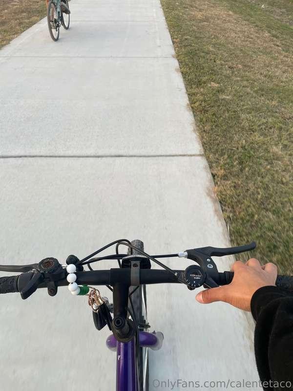 A little bike ride from earlier this evening, doing a little..
