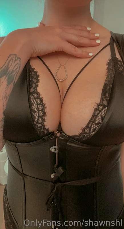 Leather latex n love 👀