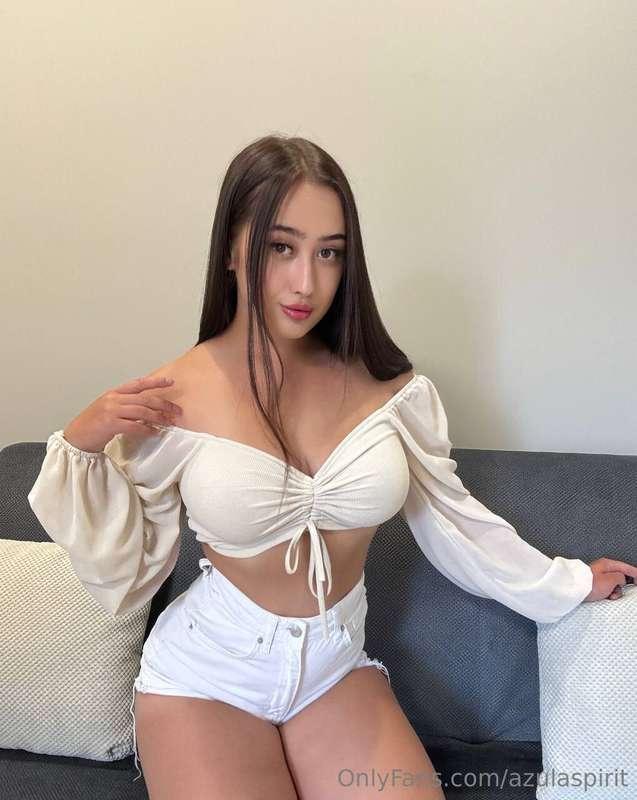 if I'm white or if you'd rather see me in something else 🤍Te..