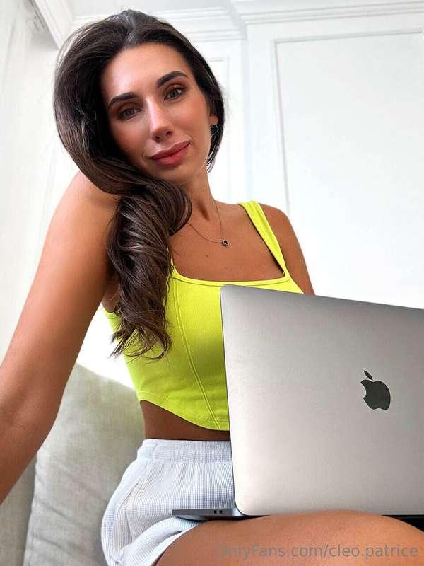Working, dreaming and creating my reality 💻 Looking for insp..