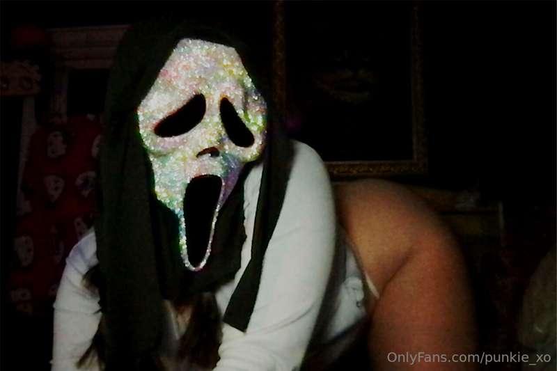 Did anyone see the new Scream Movie?💕