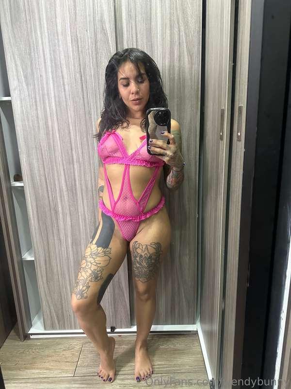 The day is perfect for masturbating together😈😏Would you like..