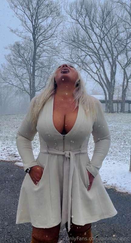Sometimes you can make a snow day PERFECT💋💋💋 HAPPY SNOW DAY