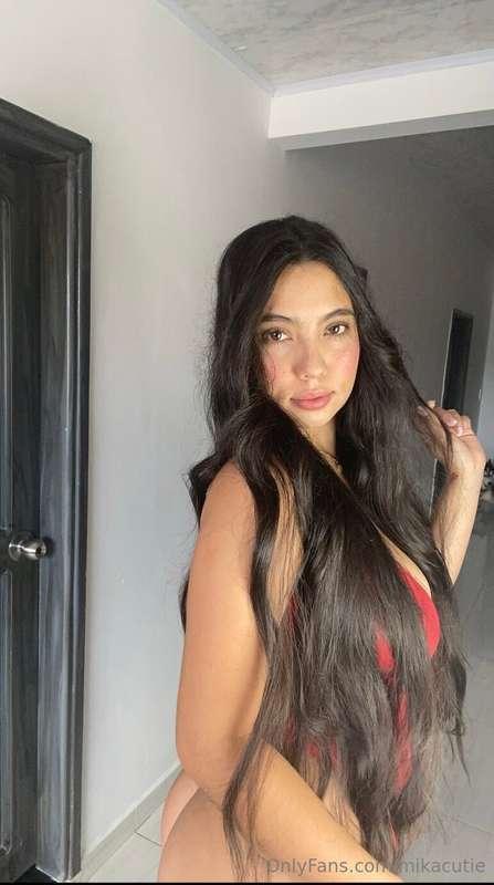 Got a line that’ll make me smile? Drop it in my DMs and let’..