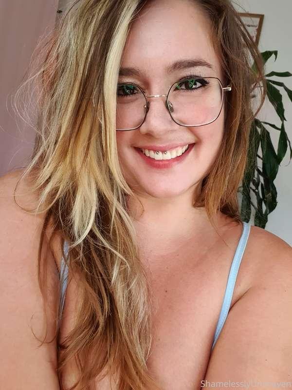 Did my make up today and made some new content! Woohoo!!!
