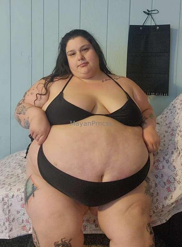 Got my new 👙 in the mail!😍 Wish I had a pool to lounge aroun..