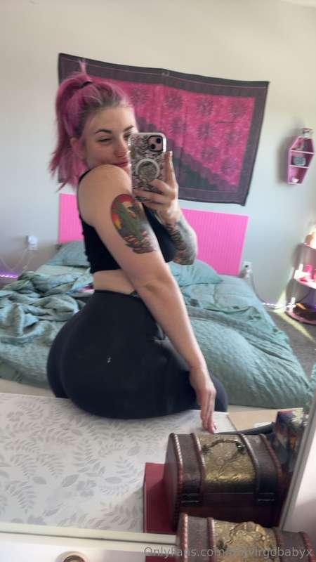 i wonder how many licks it would take...to make you cum for ..