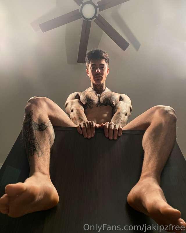 Don't make me step on you 😈👣..
VIP 🔞👉 @Jakipz