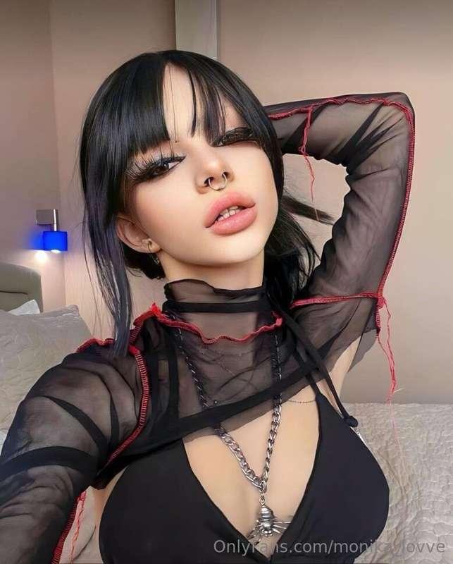 ## Subscribe @horrory for free today only 😍
## This girl @ho..