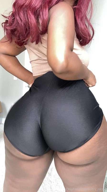 I know I can make your day better 😈🍑