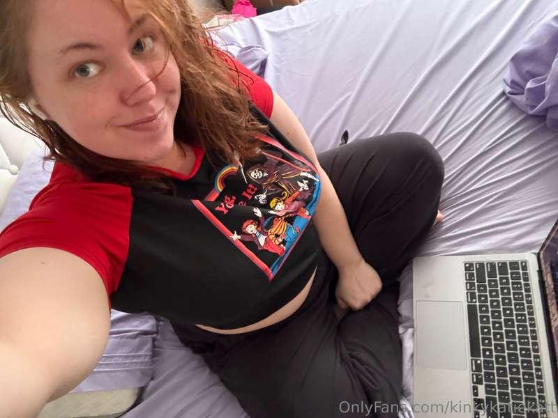 Happy LIVE day Perverts!! Hope you join me tonight at 9pm CS..