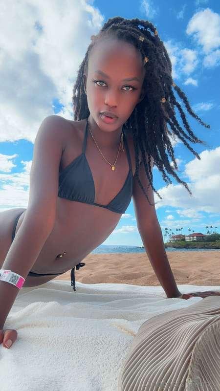 THE FASTEST FAN WIN🔥 get my SUPER NAUGHTY FUCK MACHINE VIDEO..