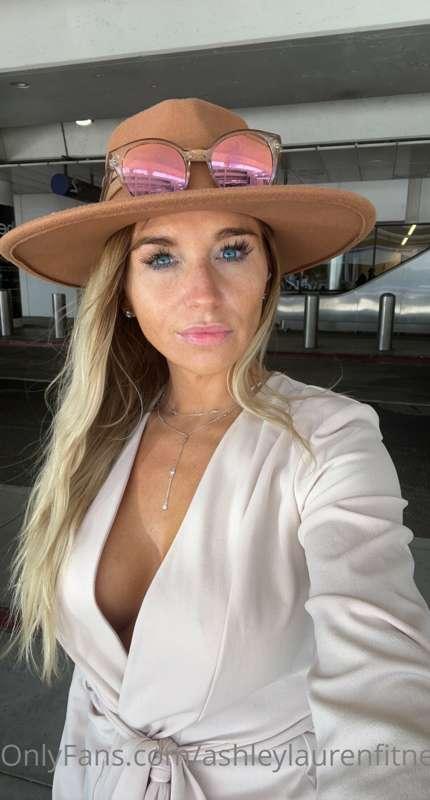 Just arrived @ LAX ✈️ 🥳