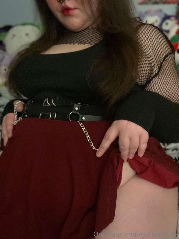 gothfeedee image #3