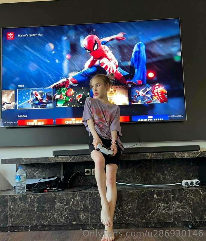 My favorite game is spider man.  What is your favorite game?..
