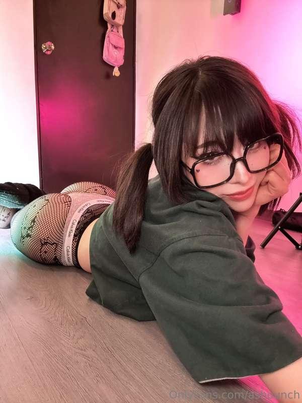 ashounch image #0