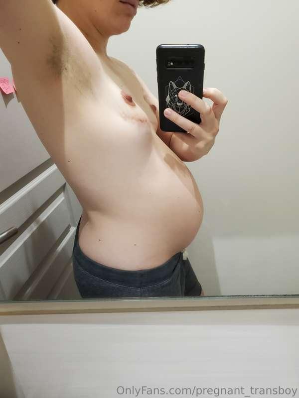 pregnant_transboy image #4