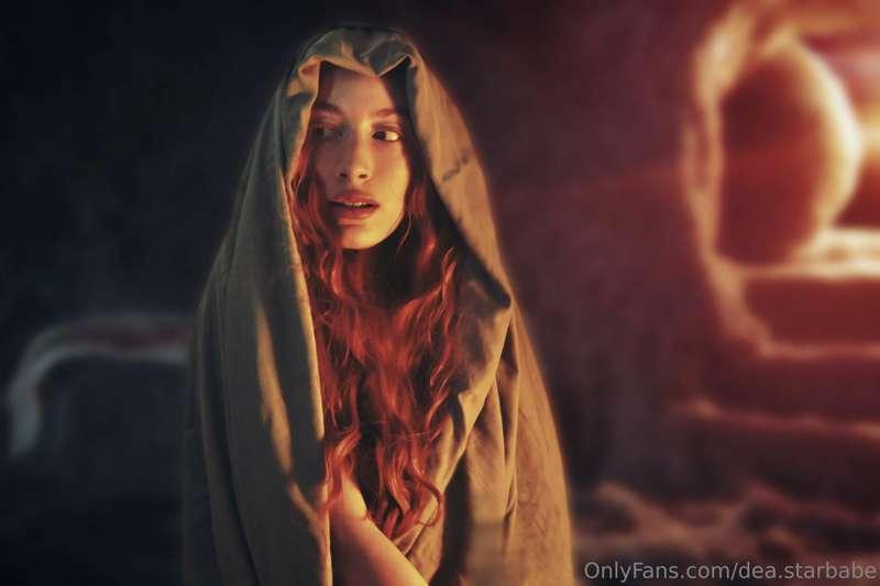 My Mary Magdalene cosplay 😋

Mary Magdalene is one of the mo..