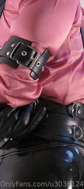 Hope your weekend has been as exciting as mine ✨️💖💋. In this..