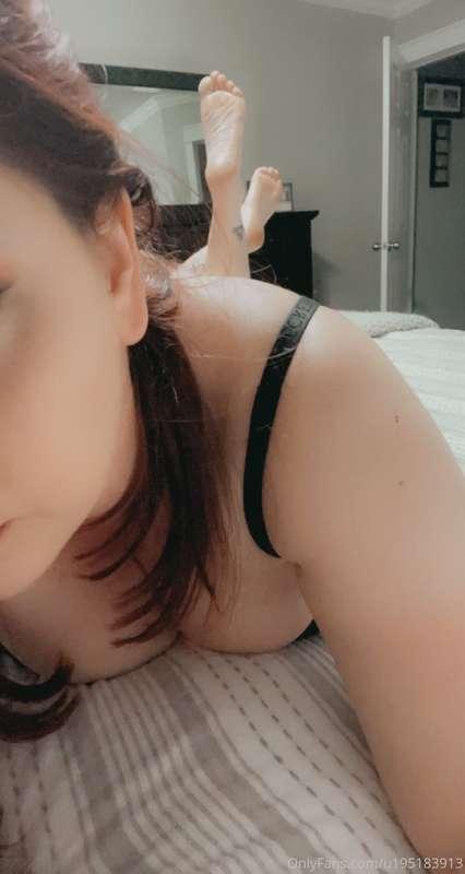 hotwifemellowfree image #0