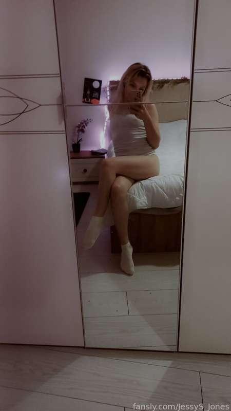 How I love socks😍

#socks #fyp #legs #custom #gfe #girlnextdoor #fetish #sexting 