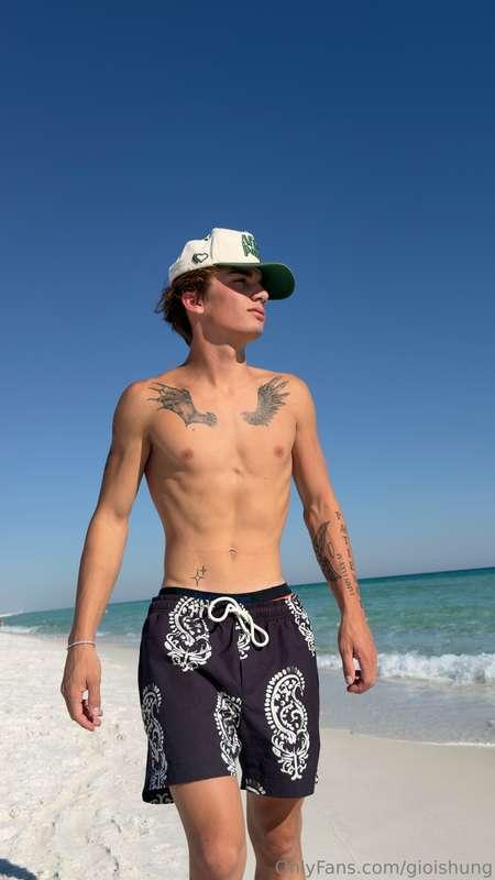 Only 3$ to subscribe!!! @giosvip @giosvip And new wall conte..