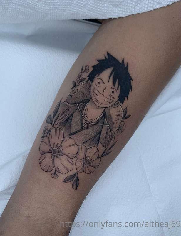 Obsessed with my new tattoo