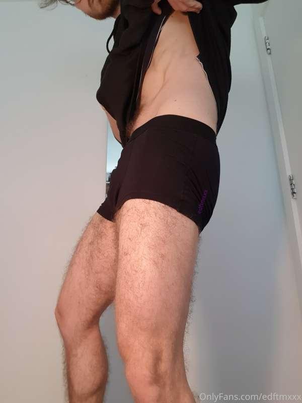 I'd love to have someone on call to lick my pussy at a momen..