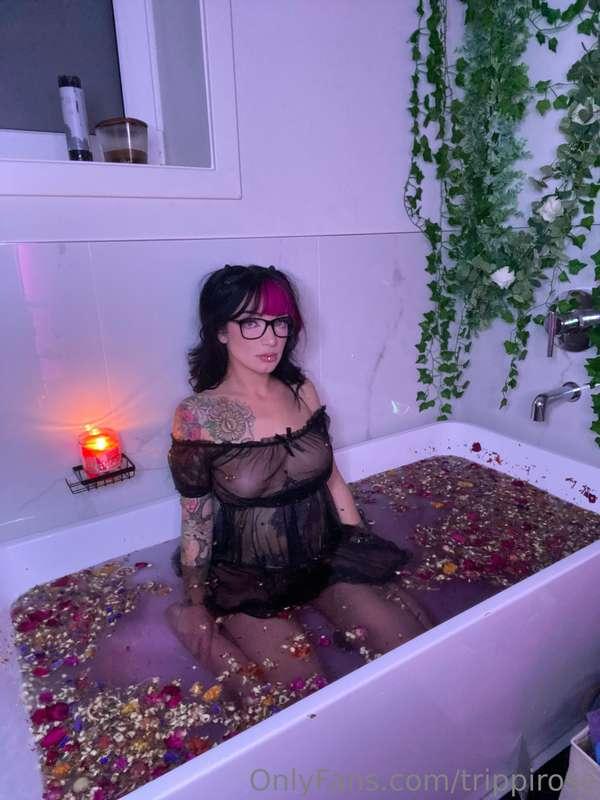 trippirose image #1