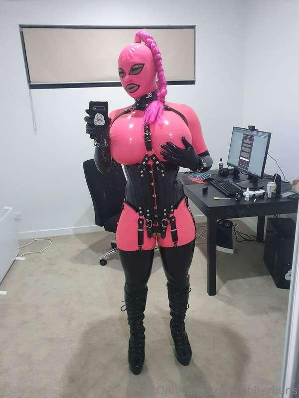 rubberbuns image #0