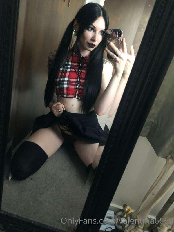 Happy valentines lovelies 🖤🖤