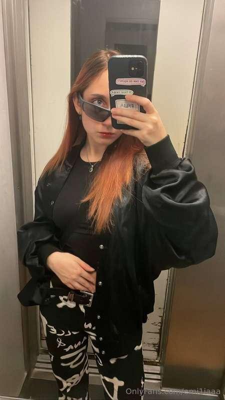 Your redhead bae was dead this weeksSHOW TODAY AT 00:00 Euro..