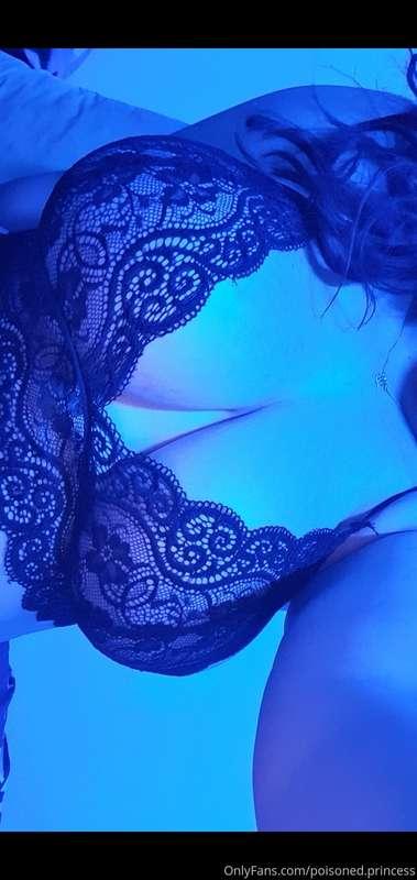 Sorry haven't been on here much x