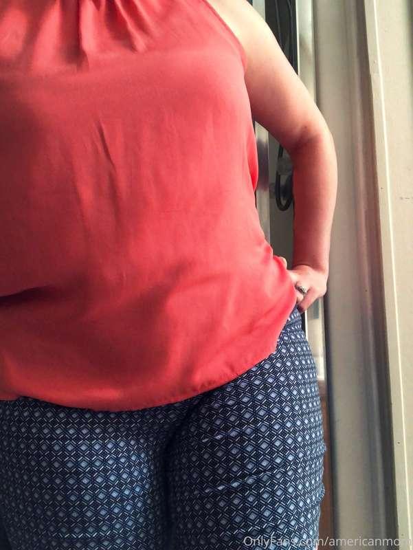 obedientdeviantmom image #0