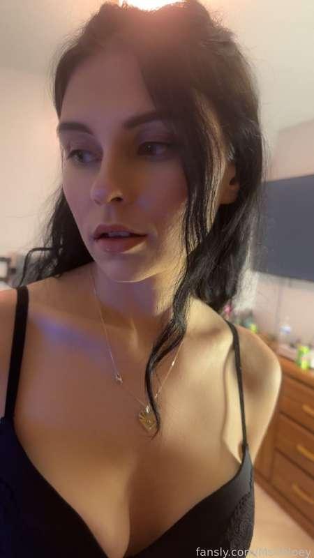 DM