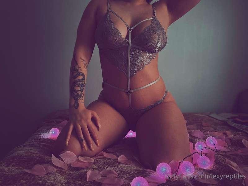 Well daddy really did it with this one, I have the nudes rea..