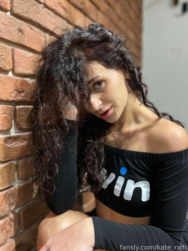 Hi ❤️💋😻 friends! I 'm sorry 🙏🫶🏻🙏there were no posts here for a long time .
 But now I will often upload new different content here . 👍👍👍
Thank you for being with me)))!🍒😋💖