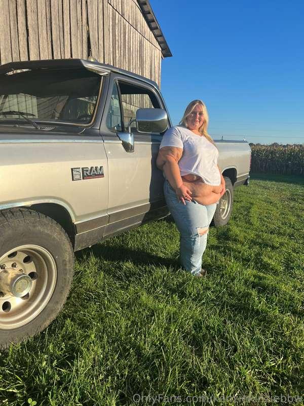 kenziekinziebbw image #4