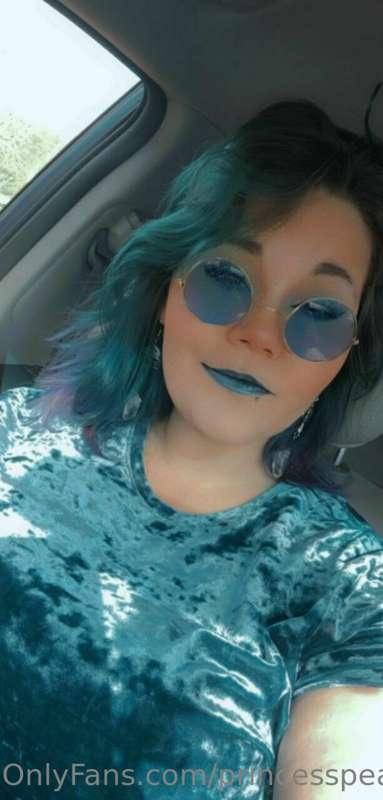 My birthday is tomorrow 😇😇😇 please spoil me and feel free to..