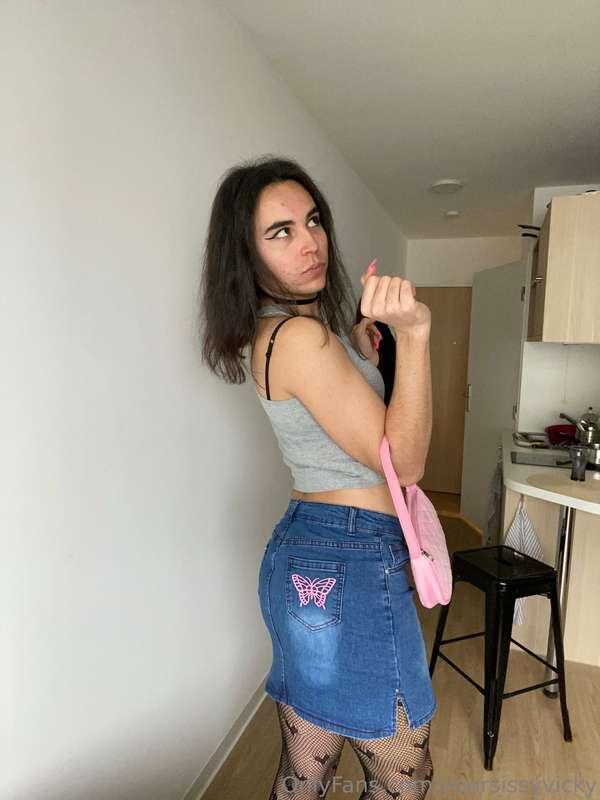 yoursissyvicky image #3